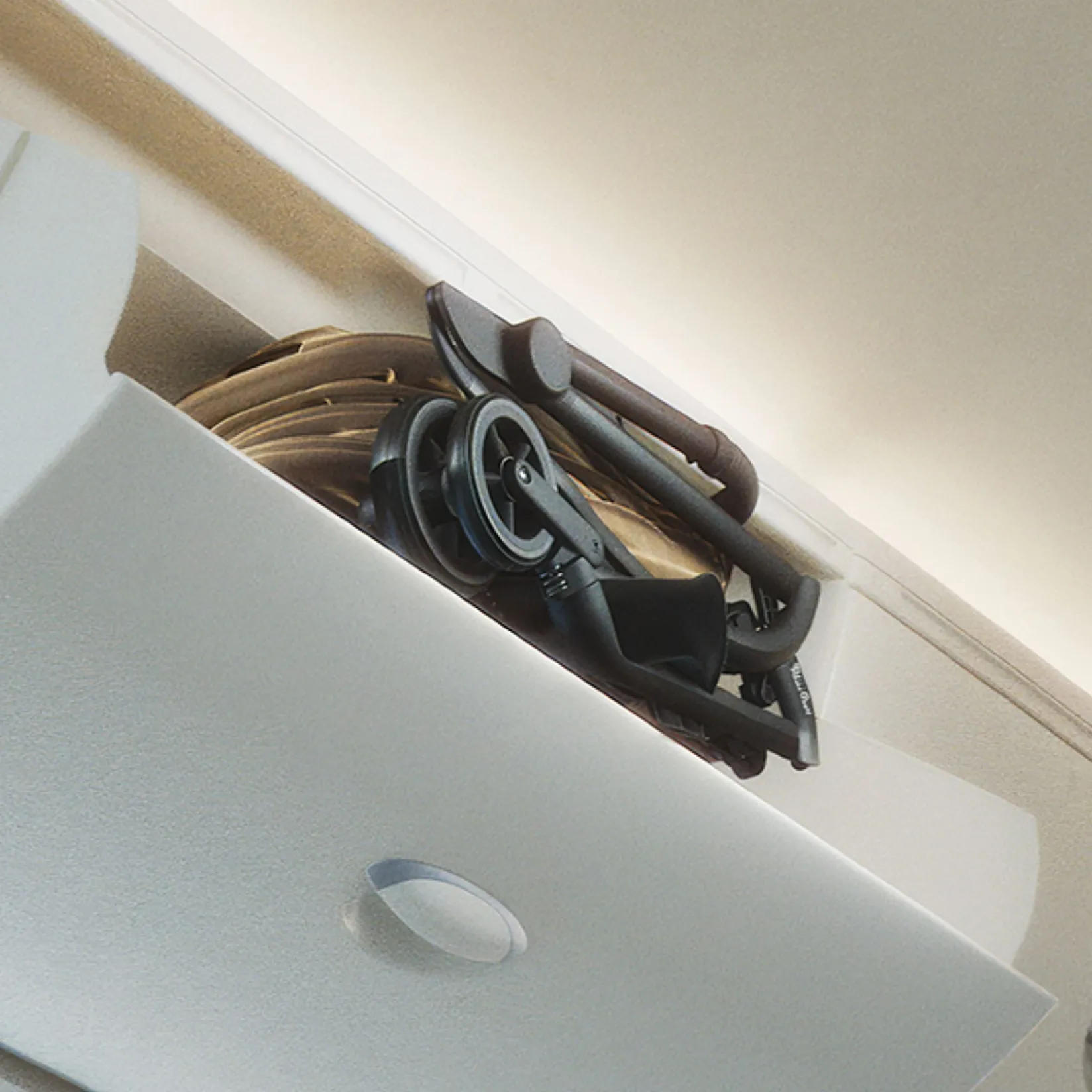 Strollers|Strollers & Trailers>Silver Cross Nia Stroller - Black Onyx