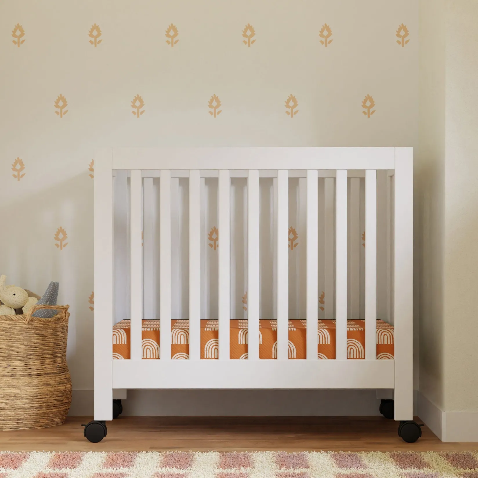 Clearance Origami Mini Crib - White Finish Cribs & Mattresses|Cribs & Mattresses