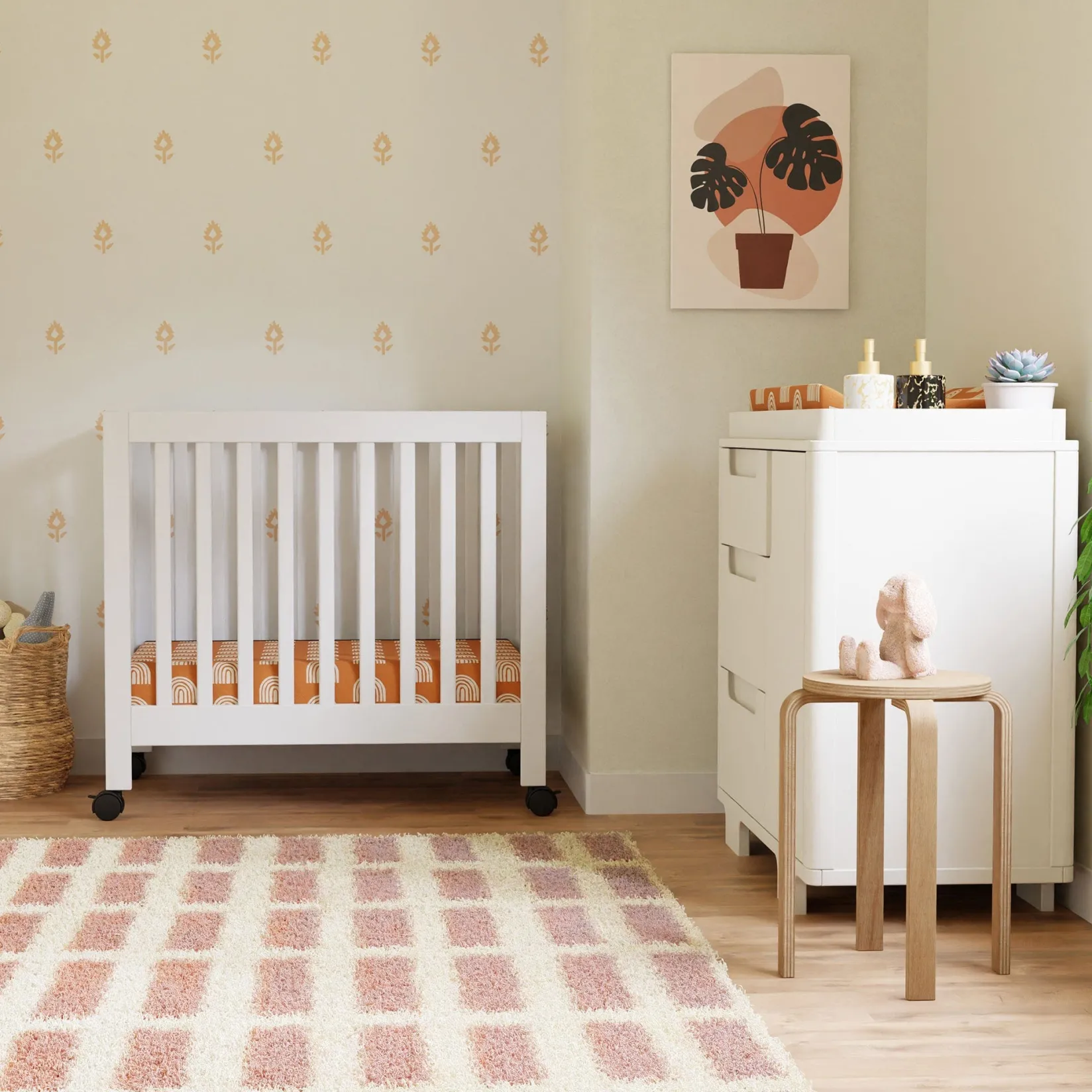 Clearance Origami Mini Crib - White Finish Cribs & Mattresses|Cribs & Mattresses