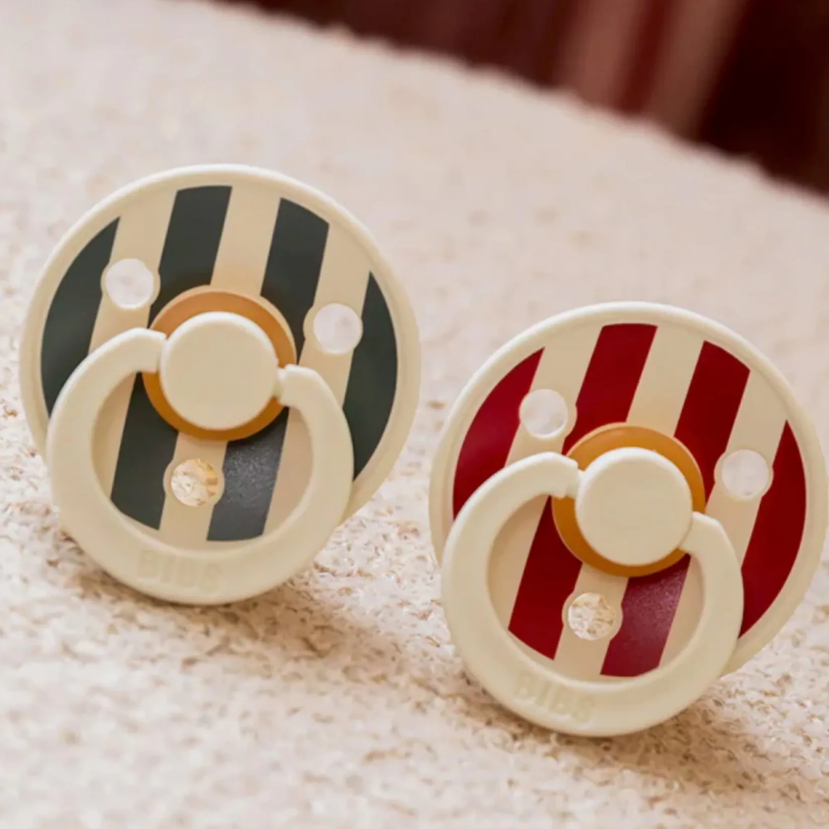 Hot Pacifier 0-6m (2) - Holiday Print Limited Edition (size 1) Pacifiers & Clips|Pacifiers & Clips