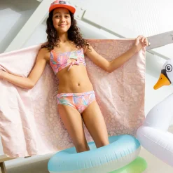 Swimsuits><noscript><img width=