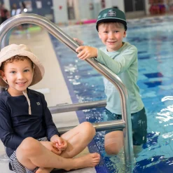 Swimsuits><noscript><img width=