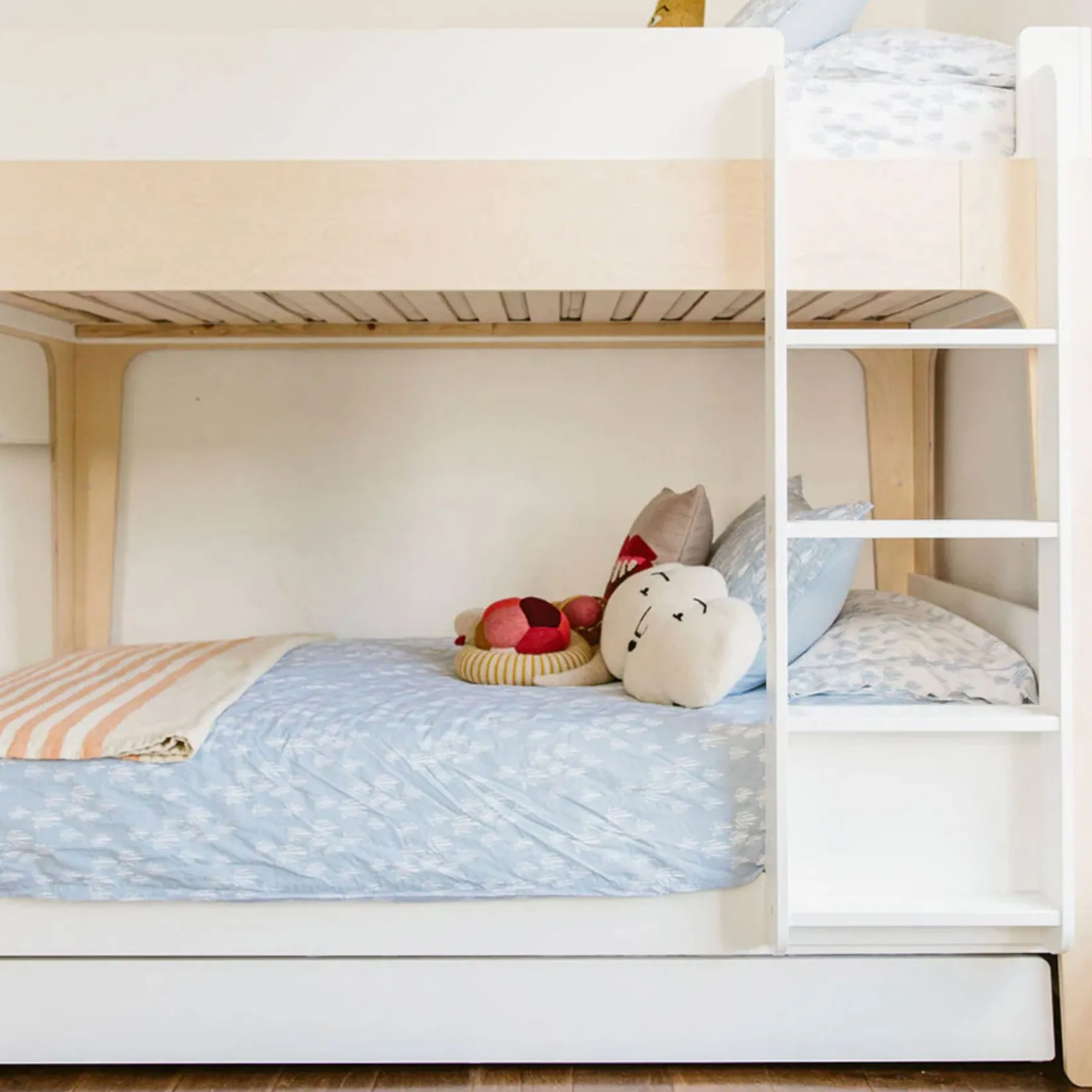 Twin, Full & Queen Beds>Oeuf Perch Ladder - White