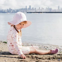 Hats & Caps><noscript><img width=