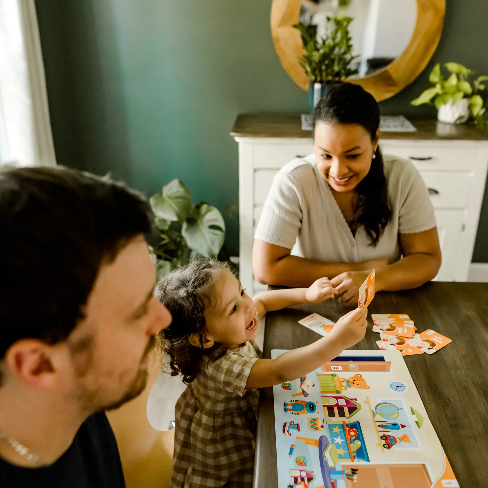 Hot Qui Cherche Quoi Où Comment? Kids Board Games