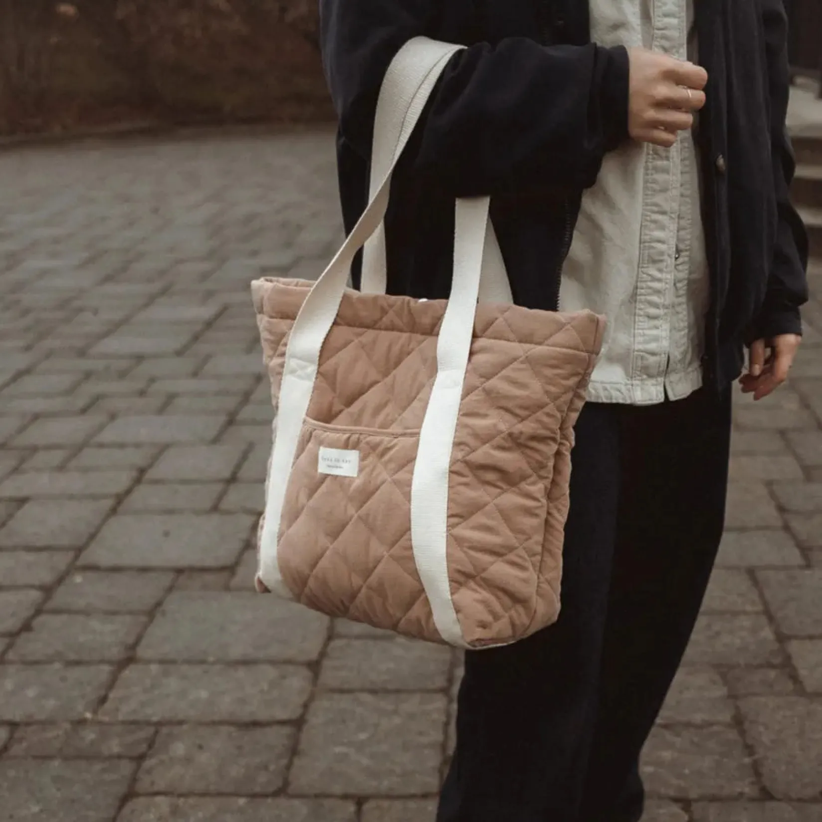 Handbags & Purses|Diaper Bags>Dans Le Sac Quilt Tote bag - Tan