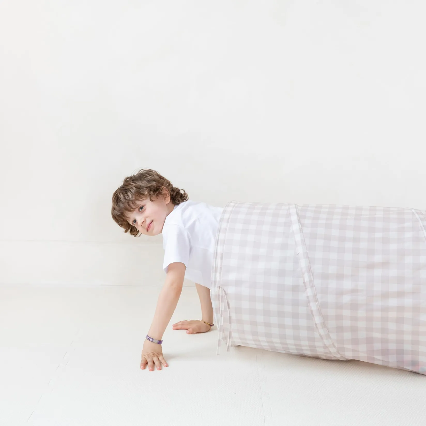 Tents & Play Mats>3 Sprouts Recycled Fabric Play Tunnel - Gingham