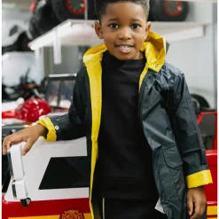 Outerwear|Coats & Jackets><noscript><img width=