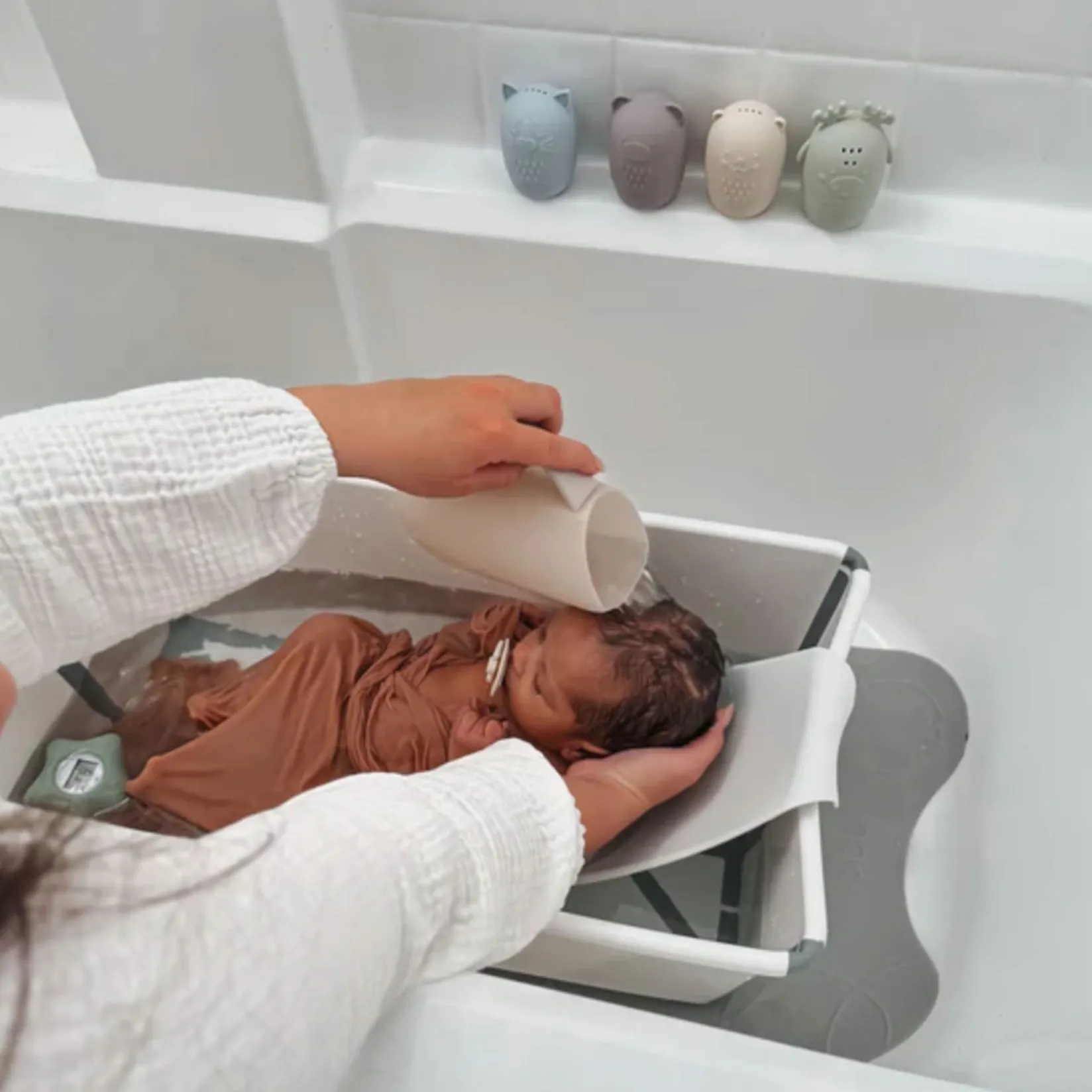 New Rinse Jug - Sand Bath Accessories