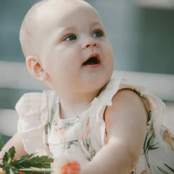 Dresses, Skirts & Outfits><noscript><img width=