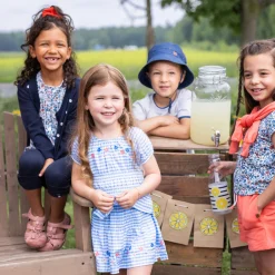 Shorts & Bermuda><noscript><img width=