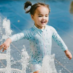 Swimsuits><noscript><img width=