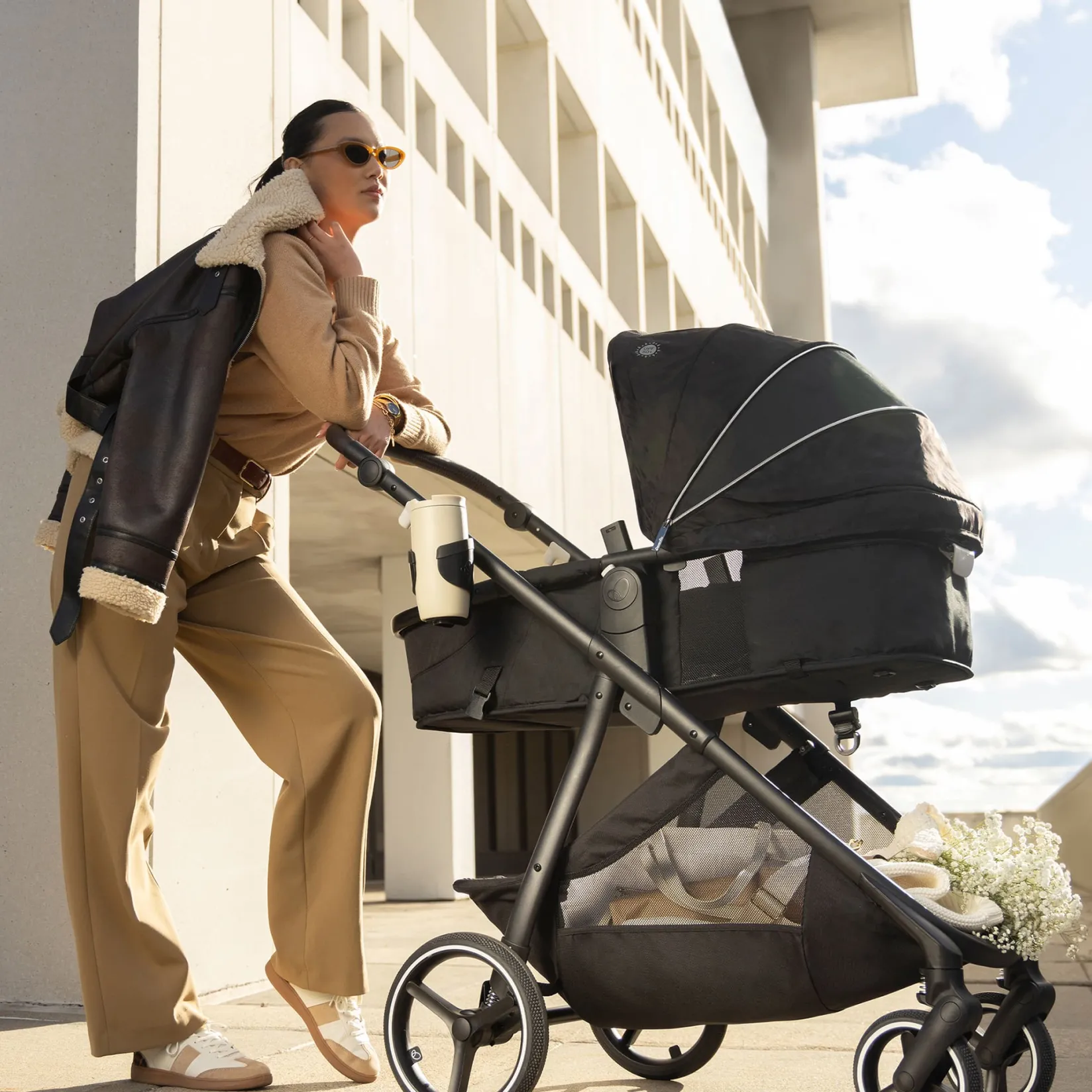 Strollers|Strollers & Trailers>Evenflo Shyft Intuiti+ Travel System with Revolve180 LiteMax NXT - Dubhan Black