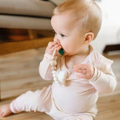 Outlet Silicone Pacifier Clip - White Pacifiers & Clips|Pacifiers & Clips