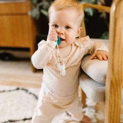 Outlet Silicone Pacifier Clip - White Pacifiers & Clips|Pacifiers & Clips
