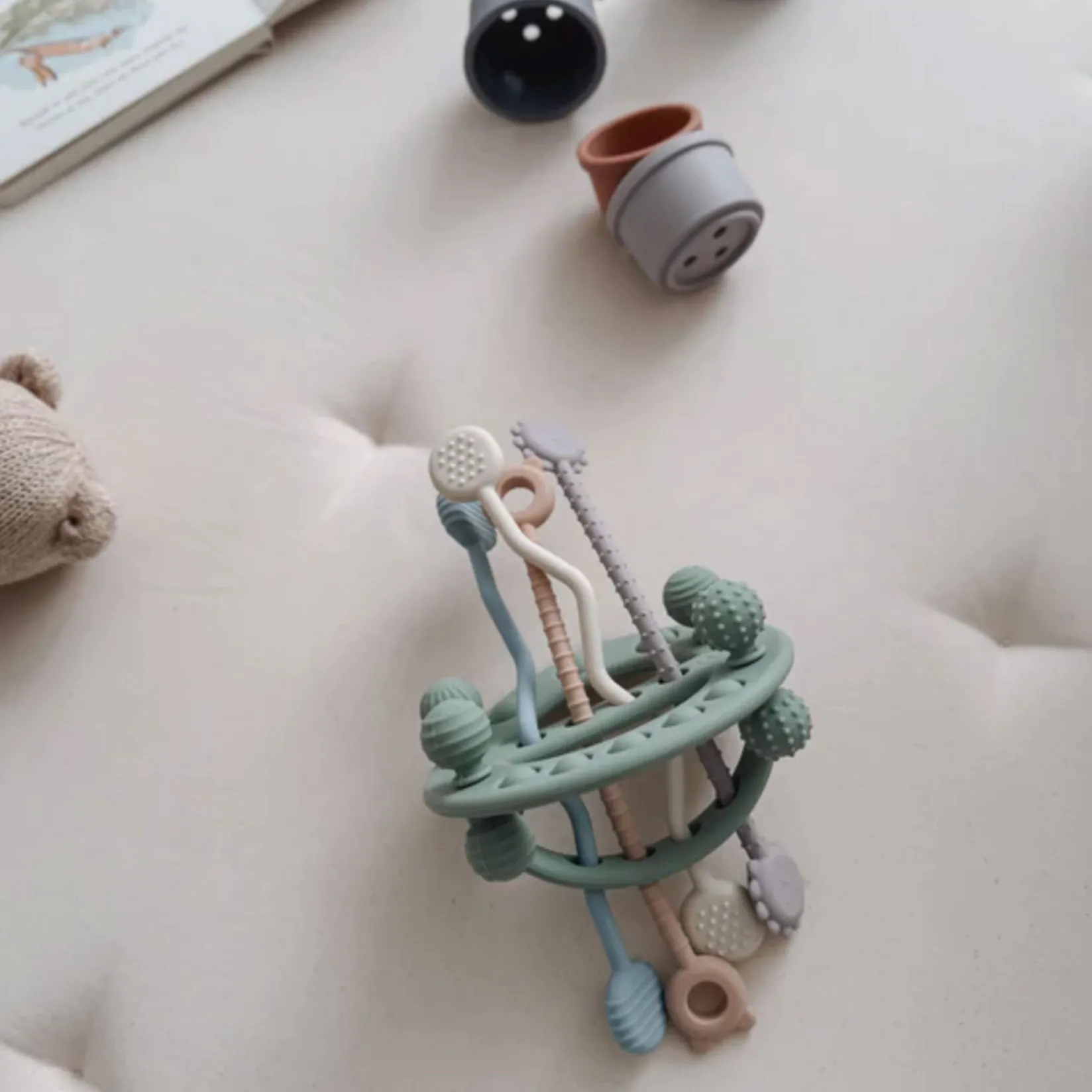 Developmental Toys>Nouka Space Pull Toy - Light Spring