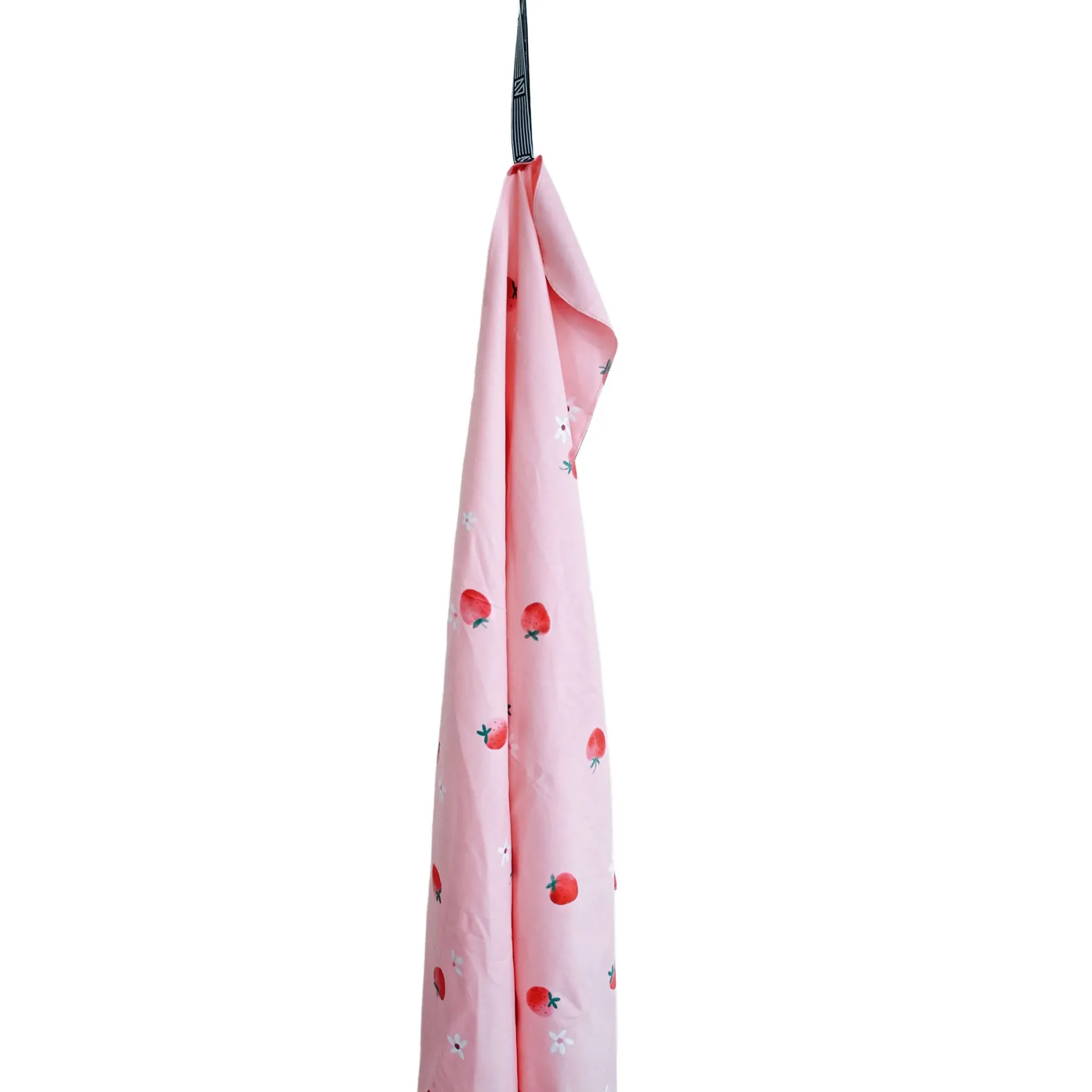 Summer Activities|Outdoors & Travel>Nano Strawberries Beach Towel Pink