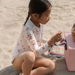 Outlet Strawberries Long Sleeve UV Swimsuit2-6y Kids Swimsuits