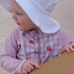 Swimsuits><noscript><img width=