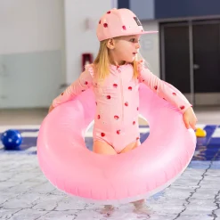 Swimsuits><noscript><img width=