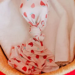 Clearance Swaddle Blanket - Strawberry Kids Blankets|Blankets