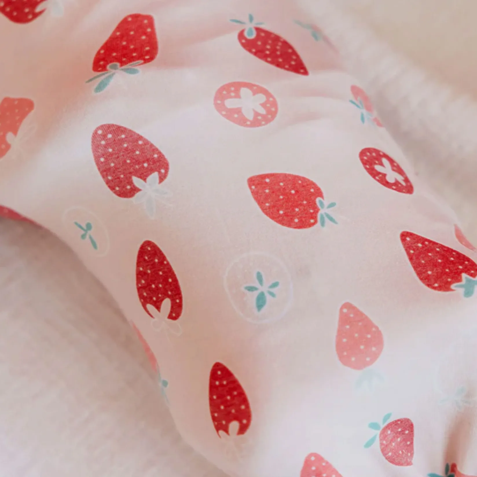 Clearance Swaddle Blanket - Strawberry Kids Blankets|Blankets