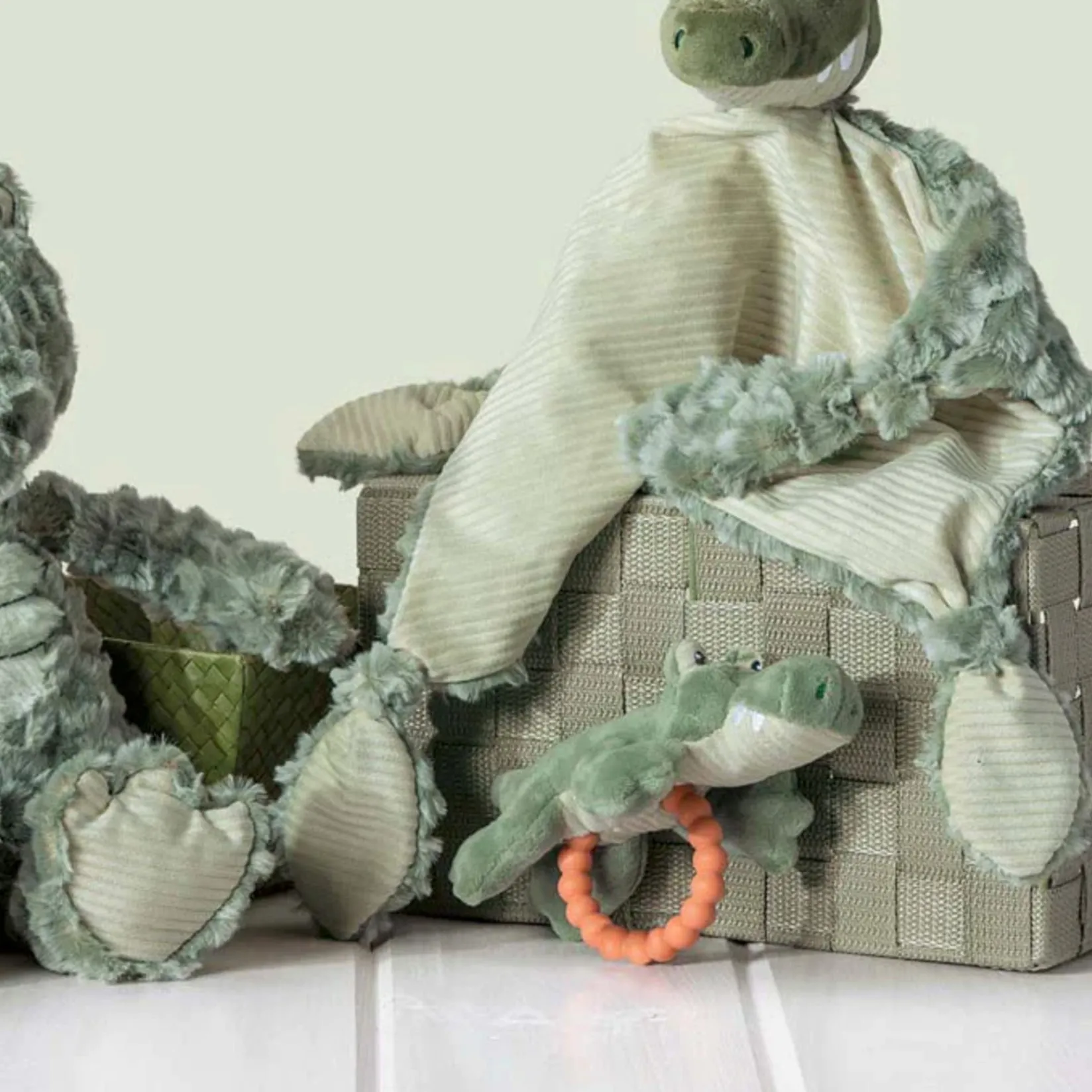 Teething Toys>Mary Meyer Teether Rattle Alligator