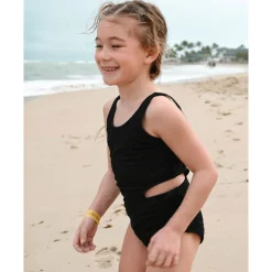 Swimsuits><noscript><img width=