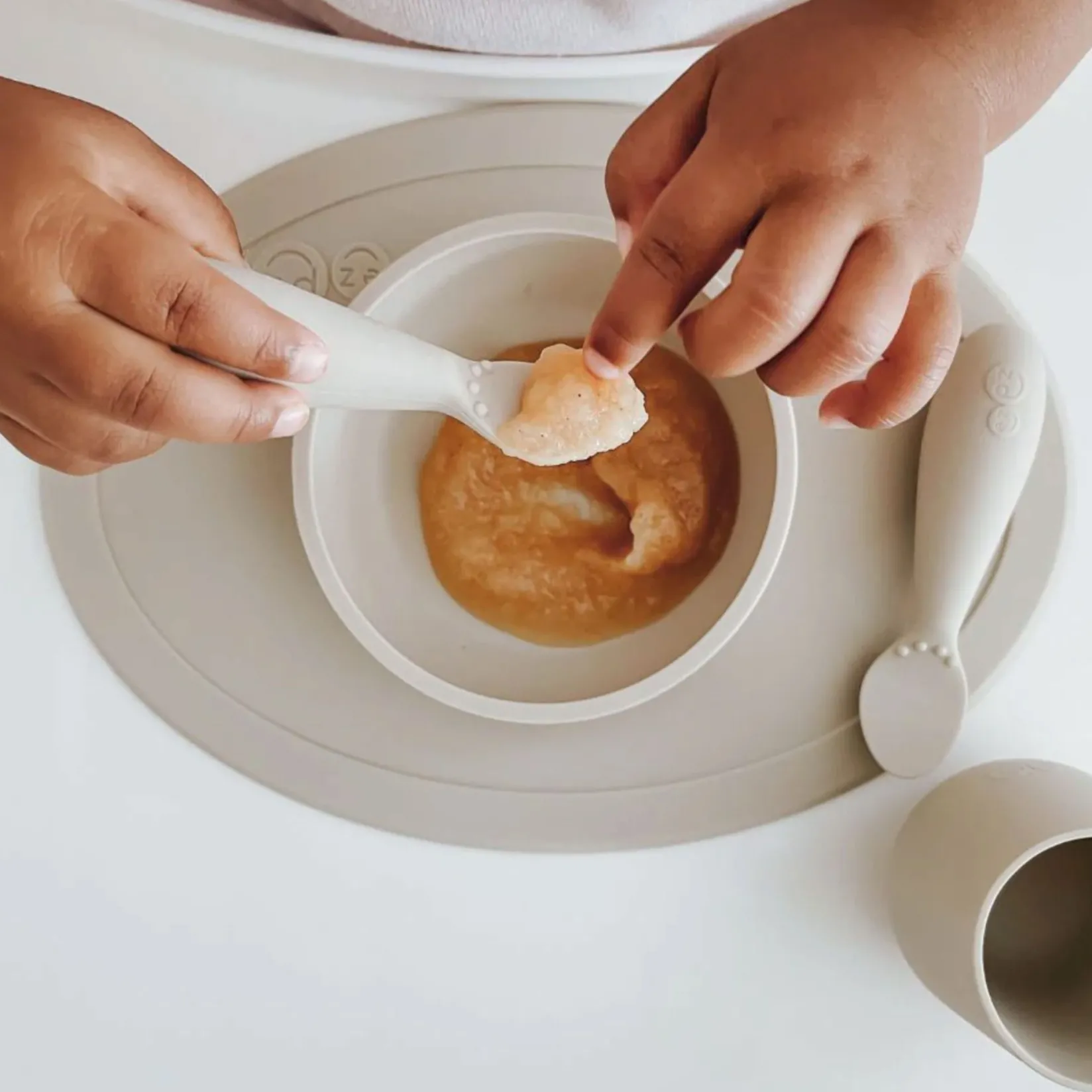 Tableware|Plates & Placemats>EZ PZ Fun Tiny Spoon Spoons (2) - Oat