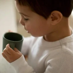 Breastfeeding|Tableware><noscript><img width=