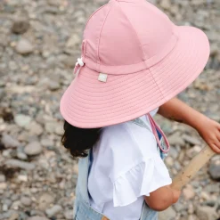 Hats And Caps|Hats & Caps><noscript><img width=